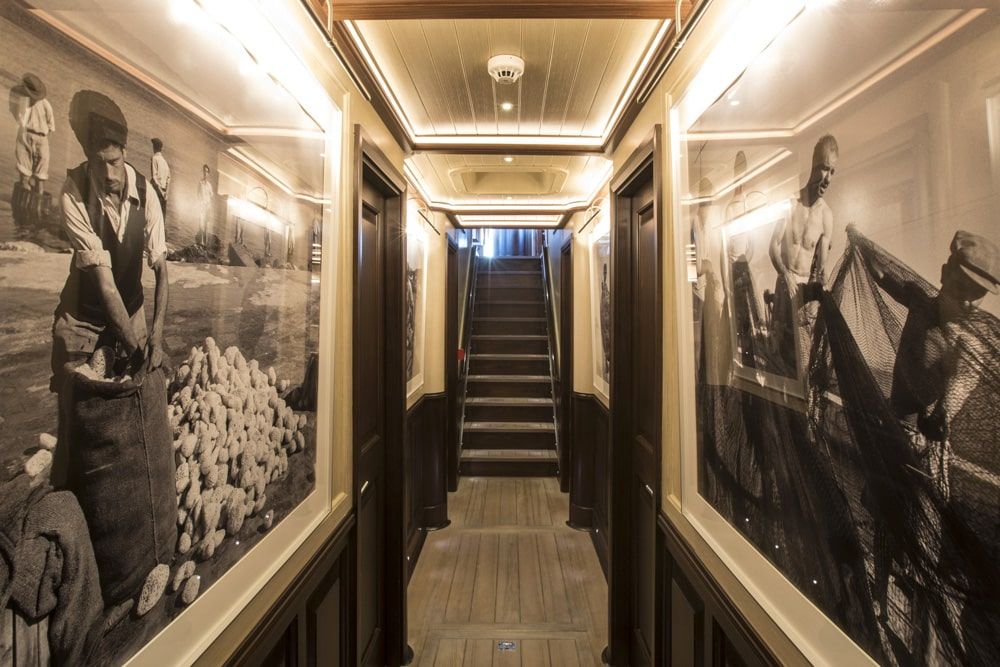 Satori Yacht interno