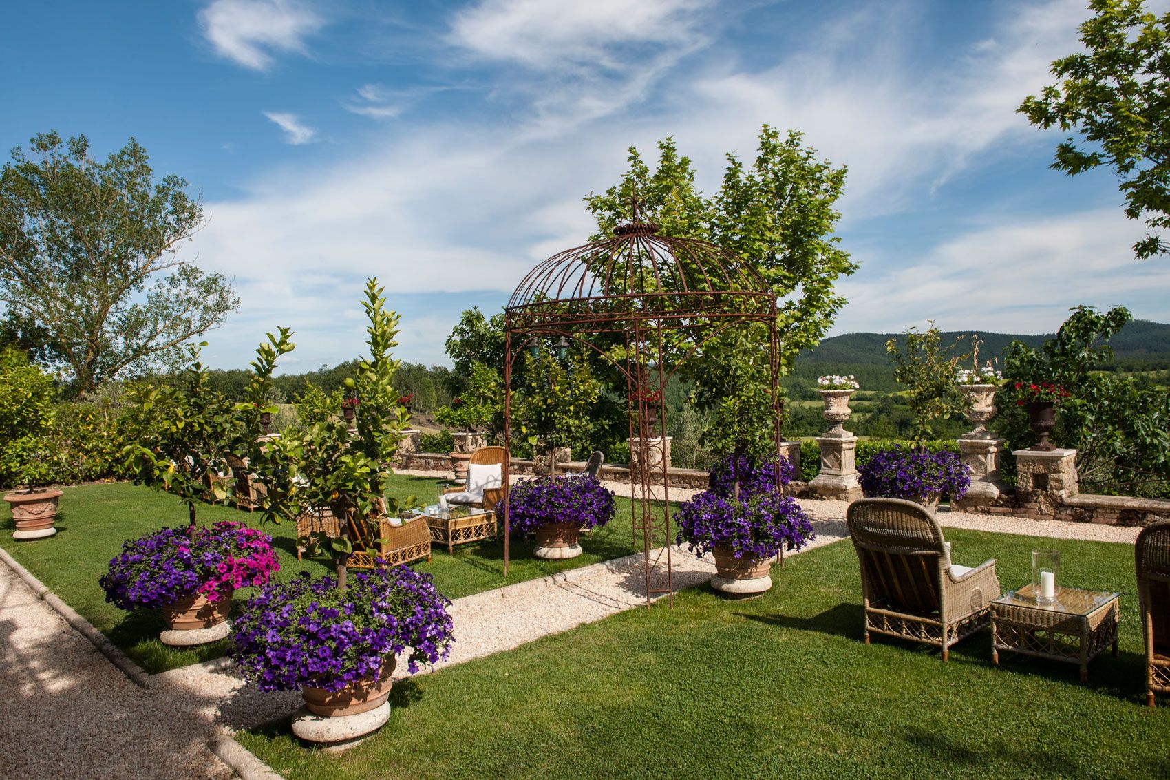 Borgo Santo Pietro - Our gardens