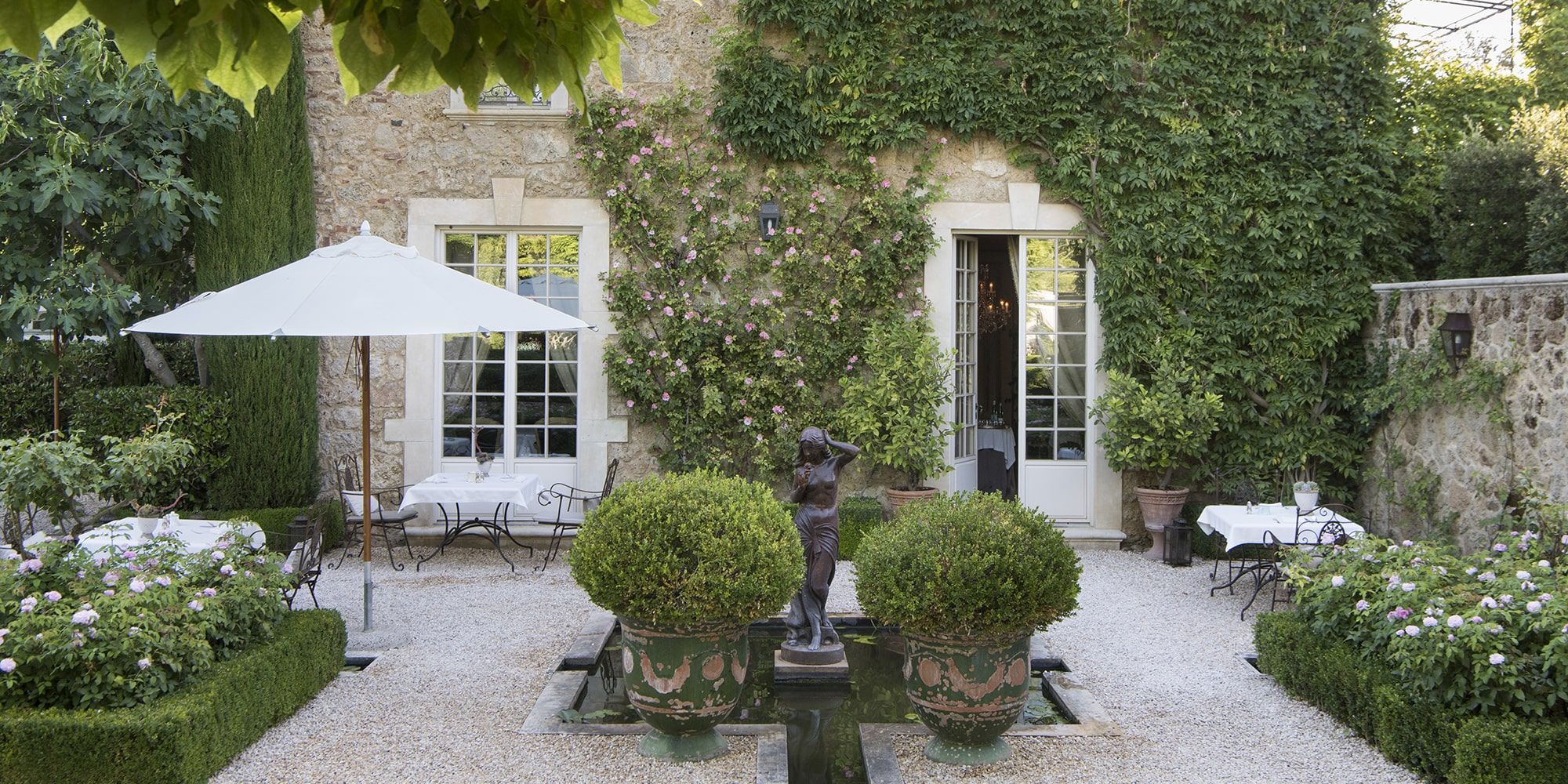 Borgo Santo Pietro - formal gardens